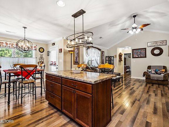 3rd image of 151 Utsesti Way