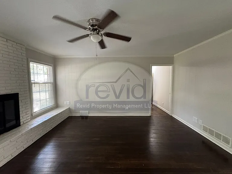 5467 Derron Ave — Photo 12