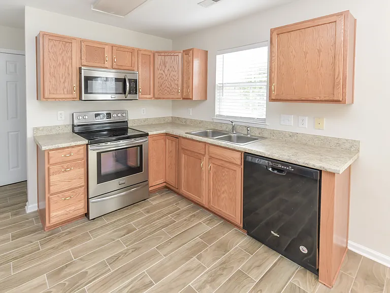 11927 Cheviott Hill Ln — Photo 9