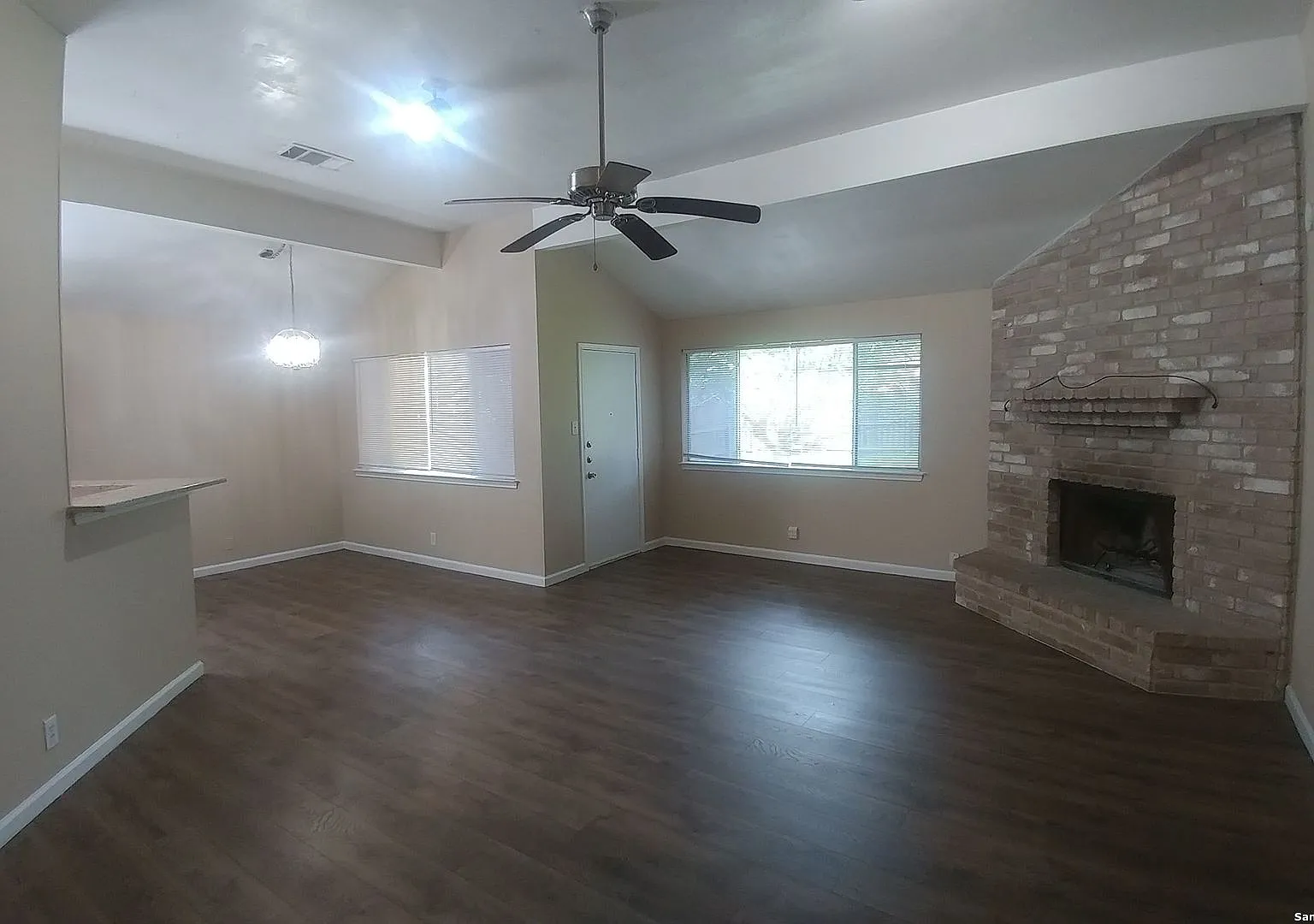 2 bed, 1262 sqft, $1,450 — Photo 2