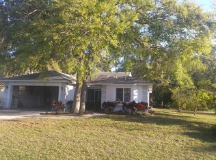 135 Kings Dr, Rotonda West, FL 33947