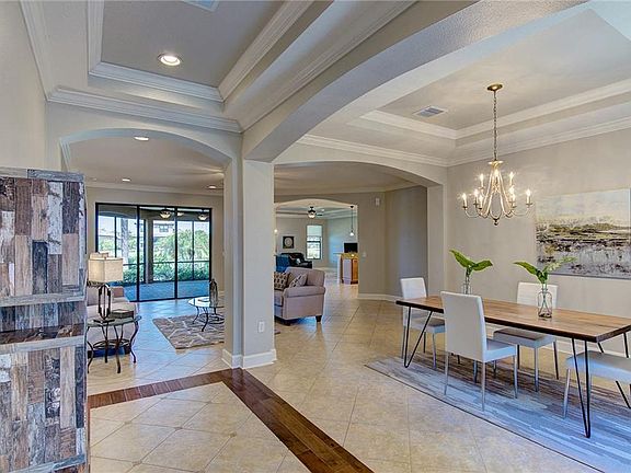 3rd image of 5222 Castello Ln