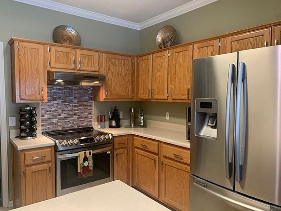 4th image of 597 Wesley Woods Dr