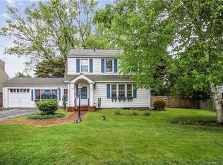 25 Chapman St, Groton, CT 06340