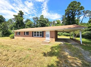 2447 Piney Mountain Rd, Walnut Cove, NC 27052