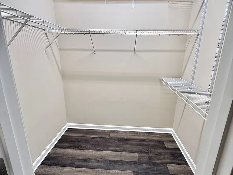 8938 Rosalyn Glen Rd — Photo 19