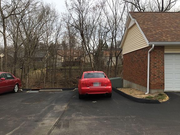 4th image of 956 Riverwood Place Dr
