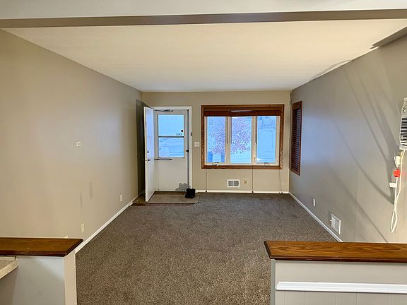 5th image of 1677 Leone Ave