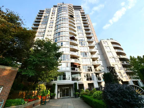 200 Newport Dr #505, Pt Moody, BC V3H 5B7