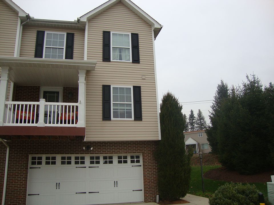 1st image of 102 Creekside Dr