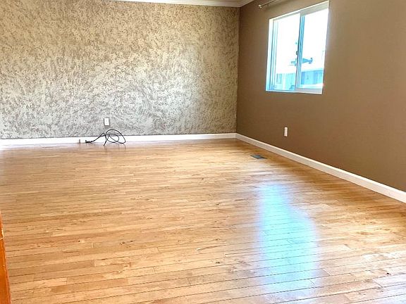 2nd image of 436 Lily Ann Way #436