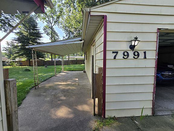 3rd image of 7991 Ivan Dr