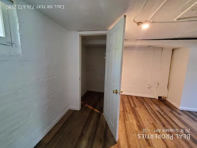 20 N Summit St #1E — Photo 31