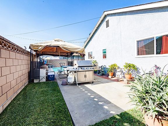 4th image of 1839 S Radway Ave