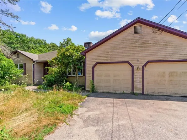 2500 Division Rd, East Greenwich, RI 02818