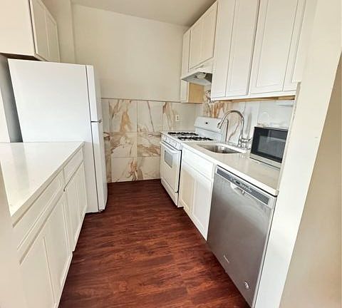 3rd image of 5 Park St Unit 2