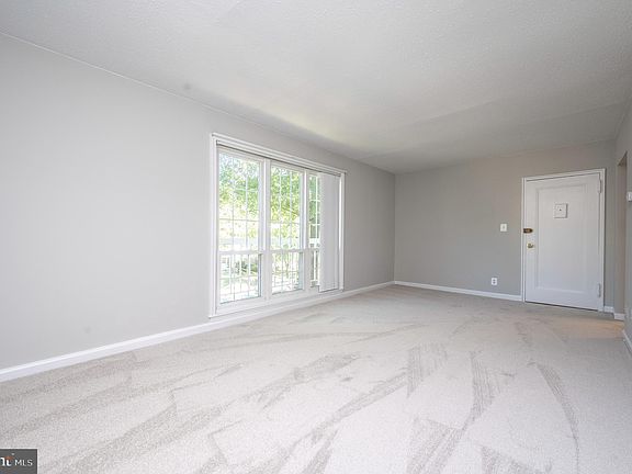 5th image of 2912 Willston Pl APT 202