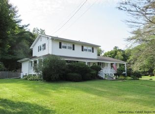 17 Little Moose Ln, Saugerties, NY 12477
