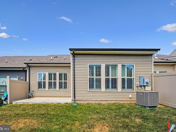 4th image of 6807 Begonia Ln