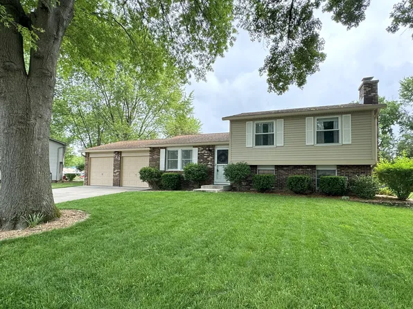 513 Elm Dr, Plainfield, IN 46168