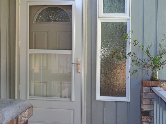 3rd image of 7710 E Van Buren St