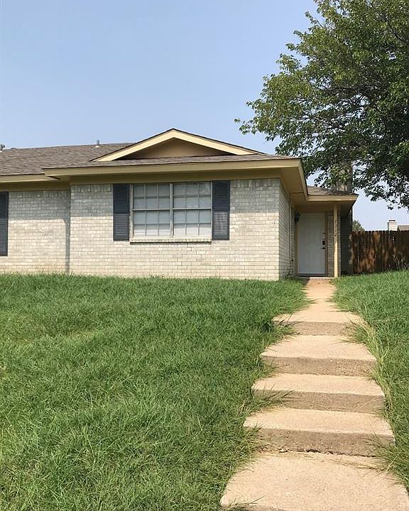 1st image of 7308 Vista Cliff Dr