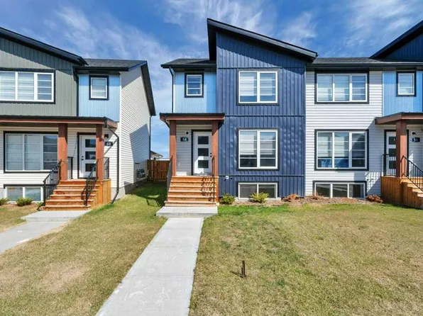 58 S Lake St, Red Deer County, AB T4E 1B9
