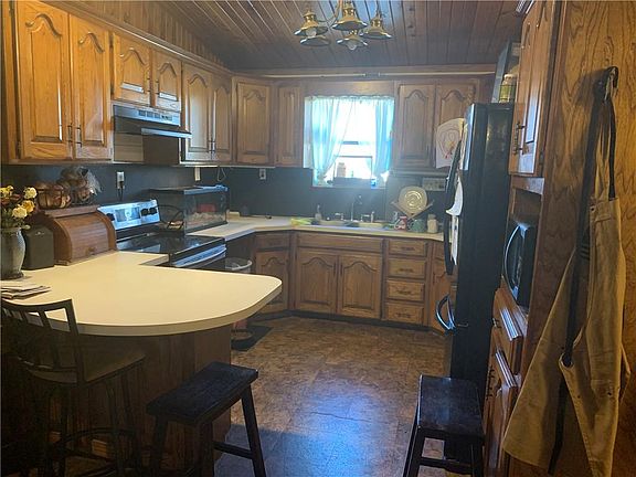 3rd image of 326 N Stewart Ave