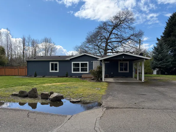 370 NE South Shore Rd, Portland, OR 97211