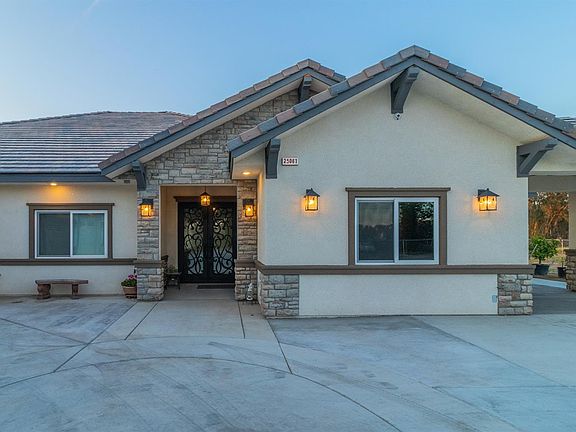 4th image of 25061 Avenue 18