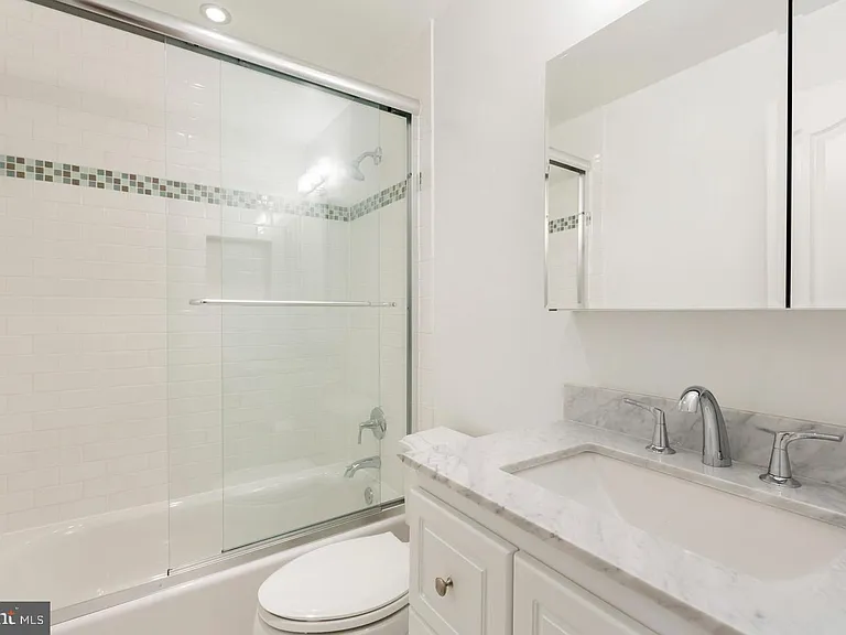 4062 Mansion Dr NW — Photo 25