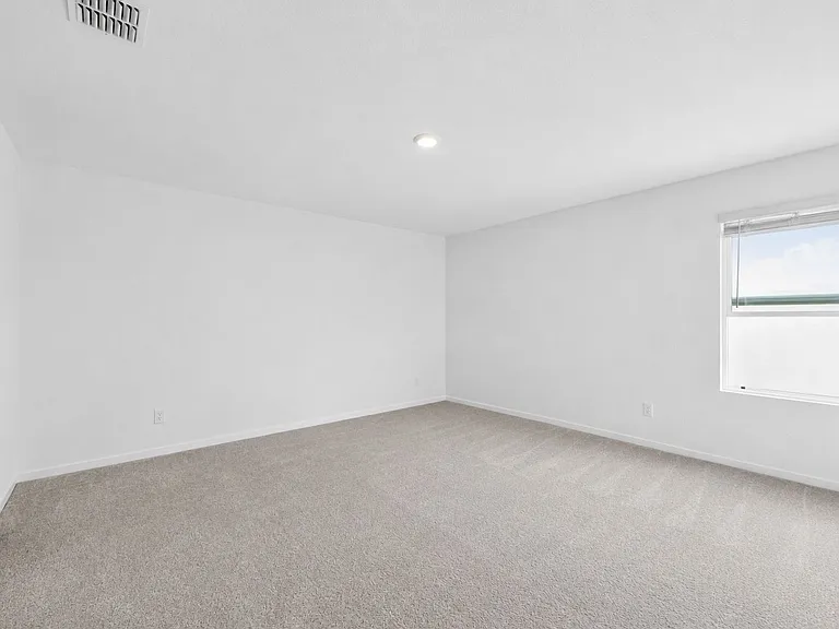 7709 Reese St — Photo 12