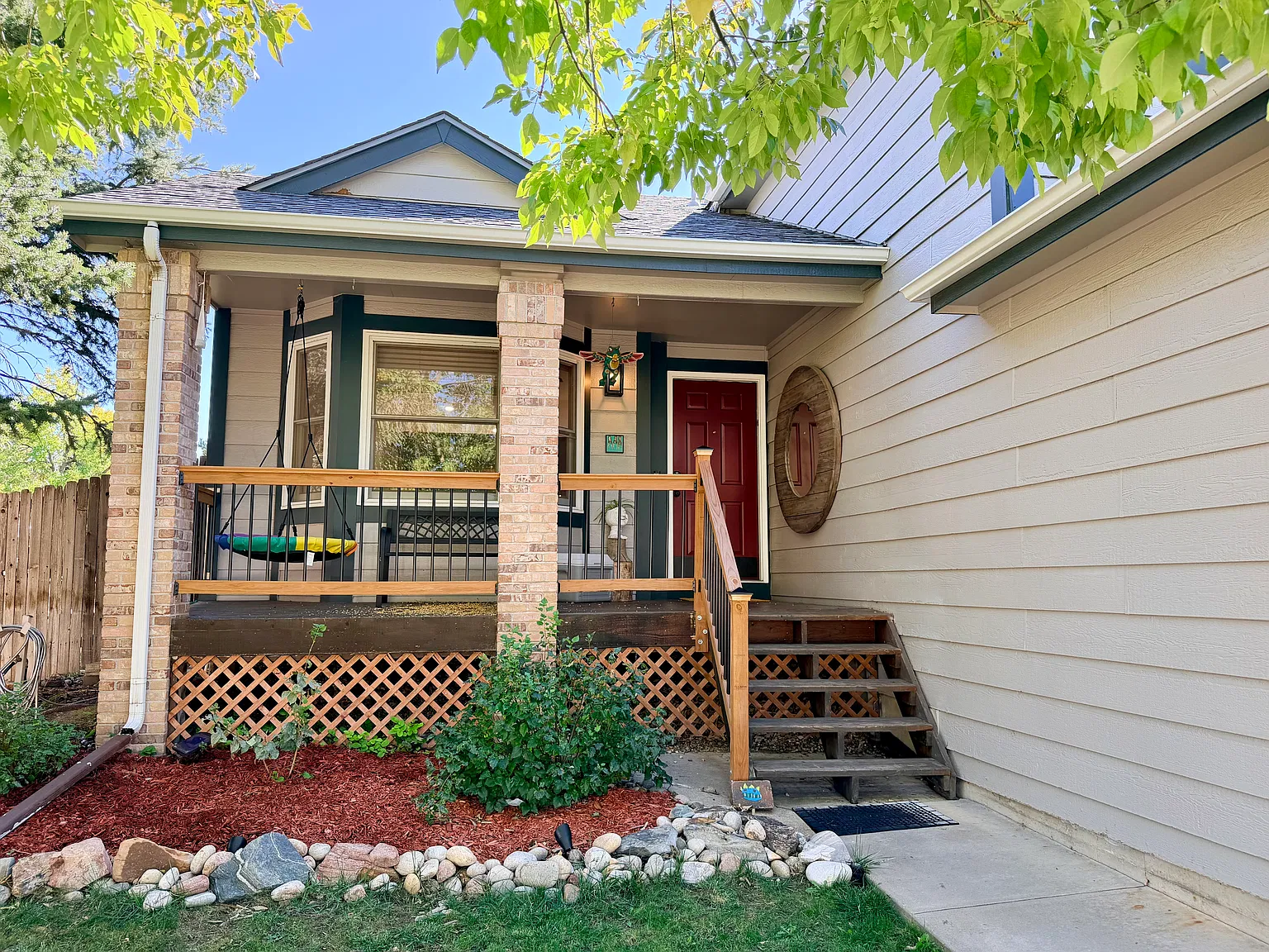 5 bed, 2540 sqft, $4,200 — Photo 3