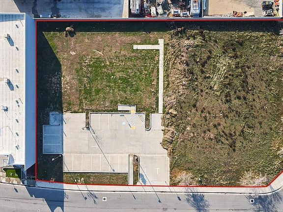 3rd image of 5102 Park Diane Ave