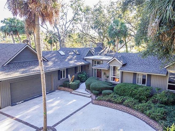 2nd image of 31 Oak Ct