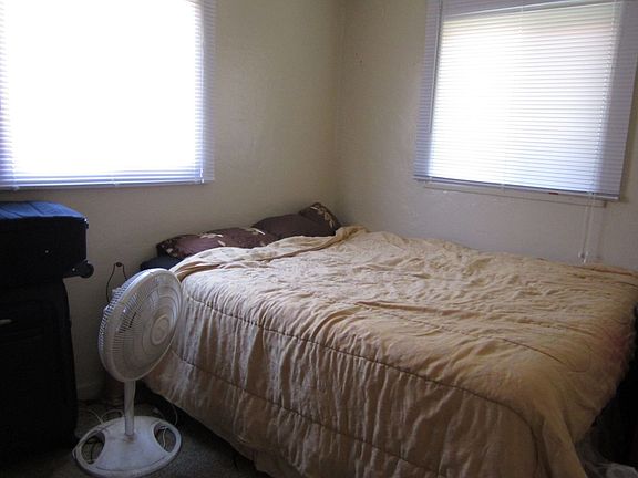 5th image of 3743 19th Ave