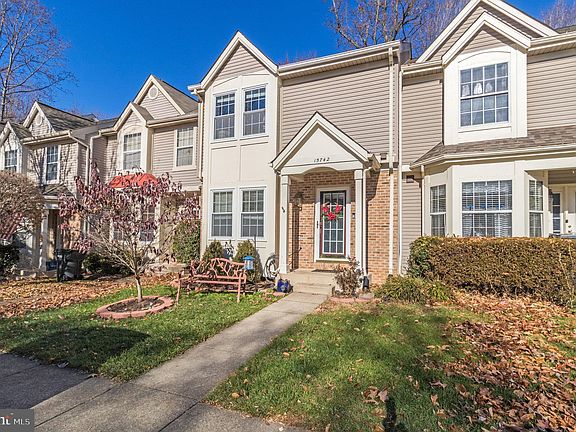 2nd image of 15742 Widewater Dr