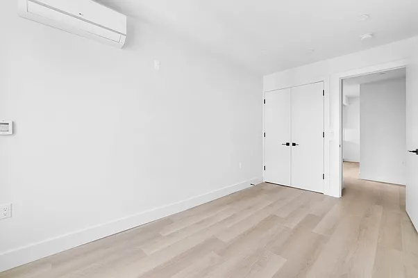 Rented by REAL New York | media 37