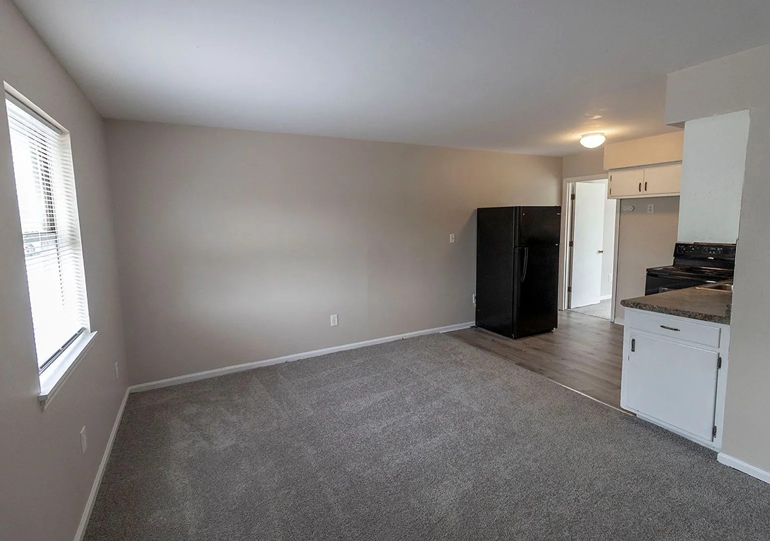 1 bedroom, 1 bath — Photo 2