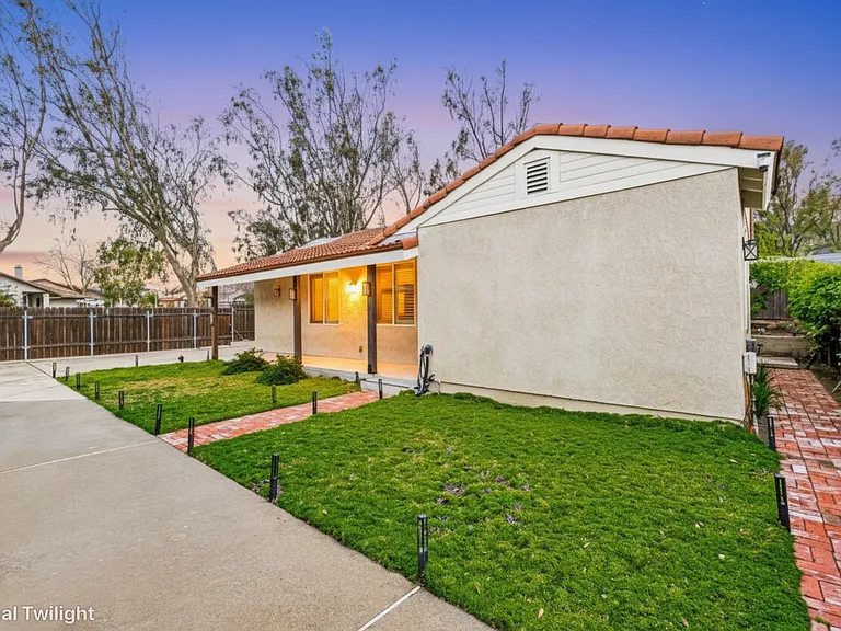 12428 Lilac Ct — Photo 13