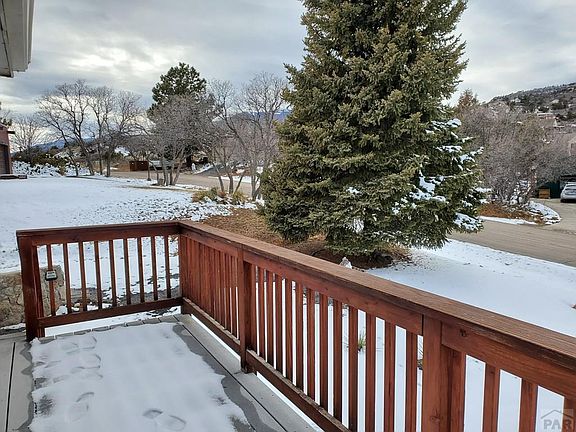 3rd image of 5920 Lakeview Cir