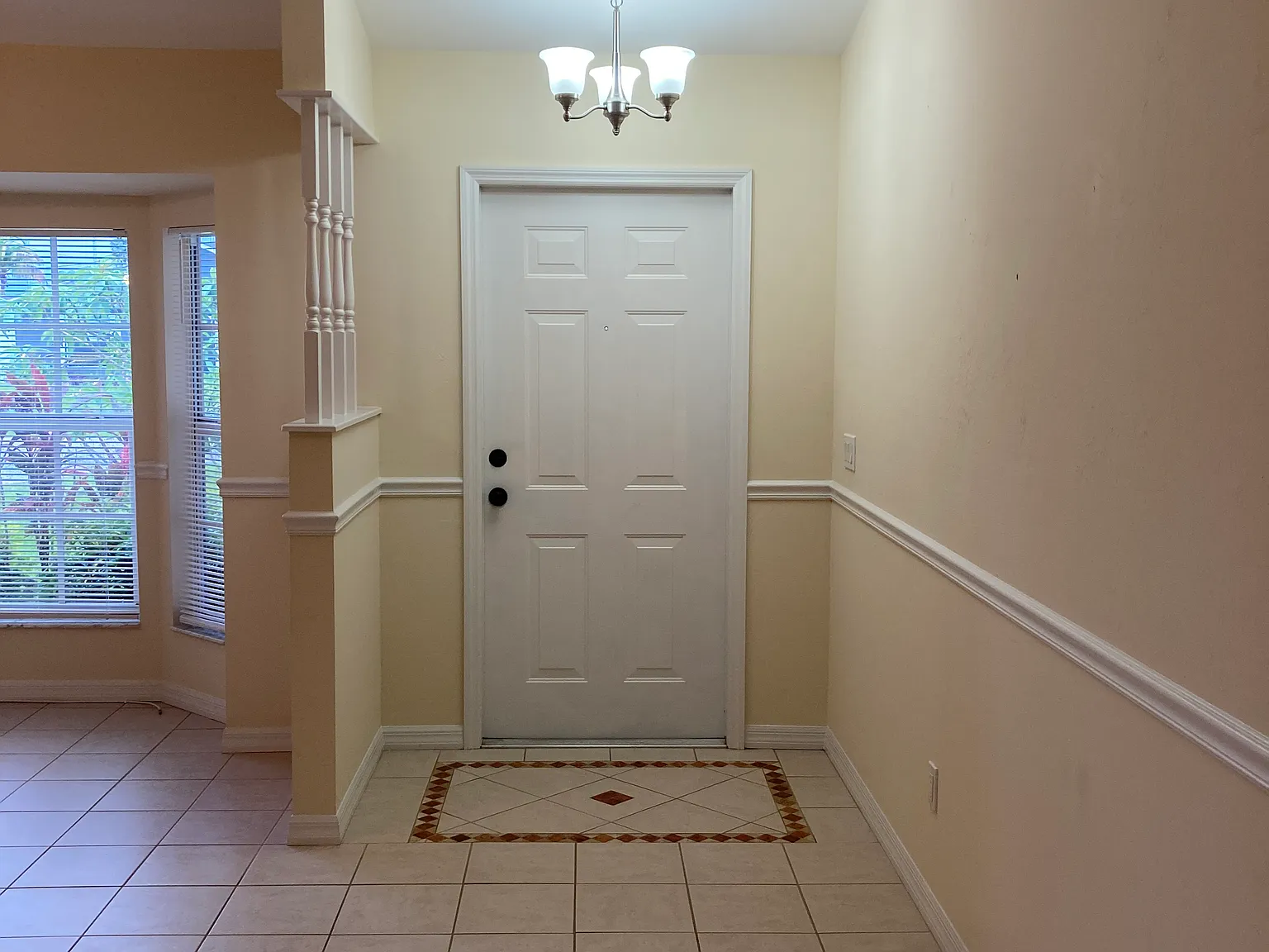 2 bed, 1235 sqft, $1,595 — Photo 2