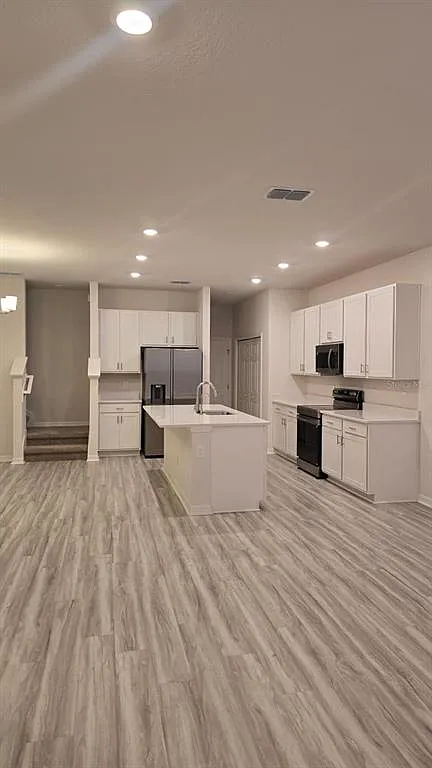 3 bed, 2.5 bath, 1947 sqft, $2,600 — Photo 4