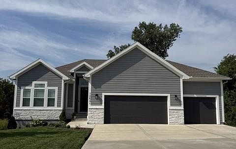 1st image of 12641 Farrow Ave