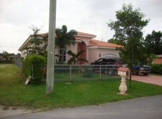902 NE 5th Ave, Homestead, FL 33030