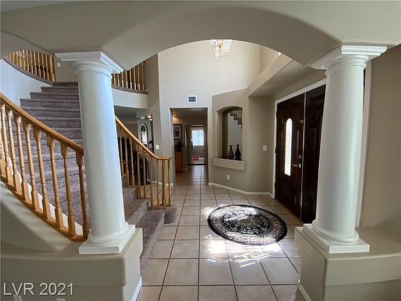 3rd image of 3656 Carol Lark Ct