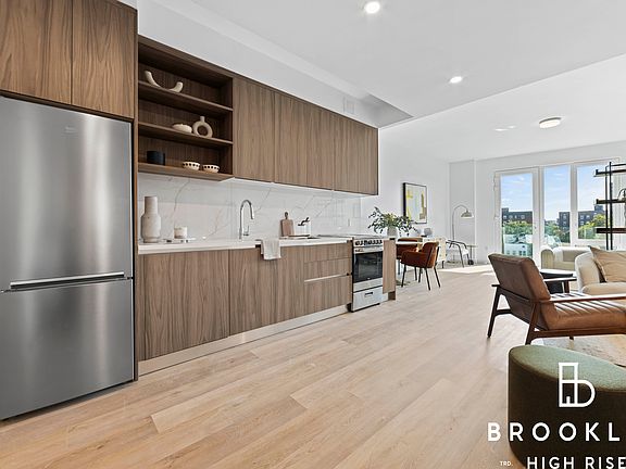 2nd image of 50 E 10th St #505