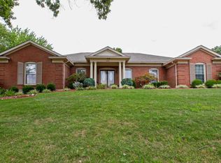 2502 Windsor Forest Dr, Louisville, KY 40272