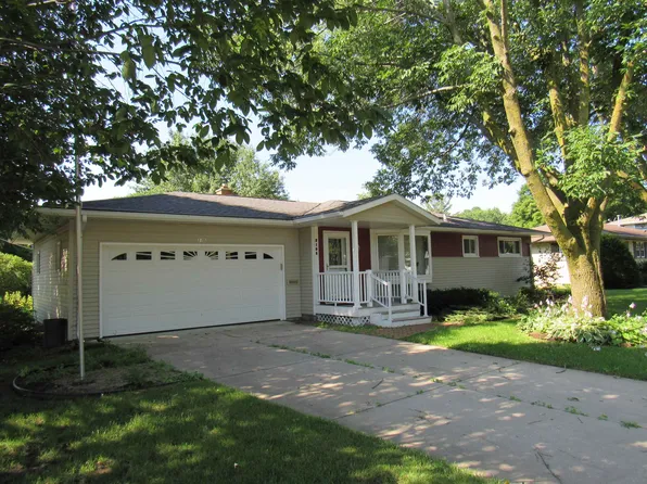 2105 Highland Ave, Janesville, WI 53548