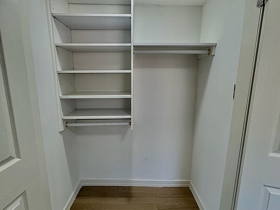 5th image of 43 Illinois St #2